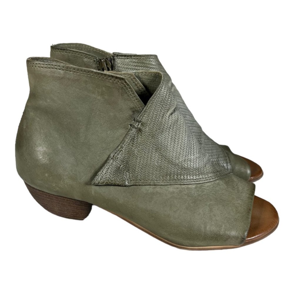 Miz Mooz Green‎ Leather Shoes
